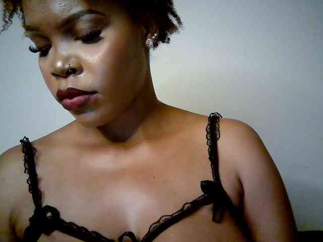 QueenB2 webcam