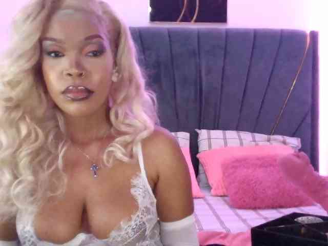 QueenB2