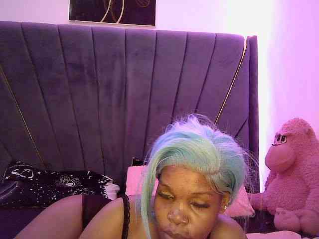 QueenB2 webcam