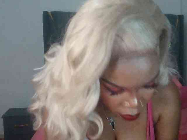 QueenB2 webcam