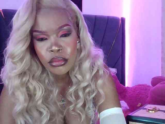 QueenB2 webcam