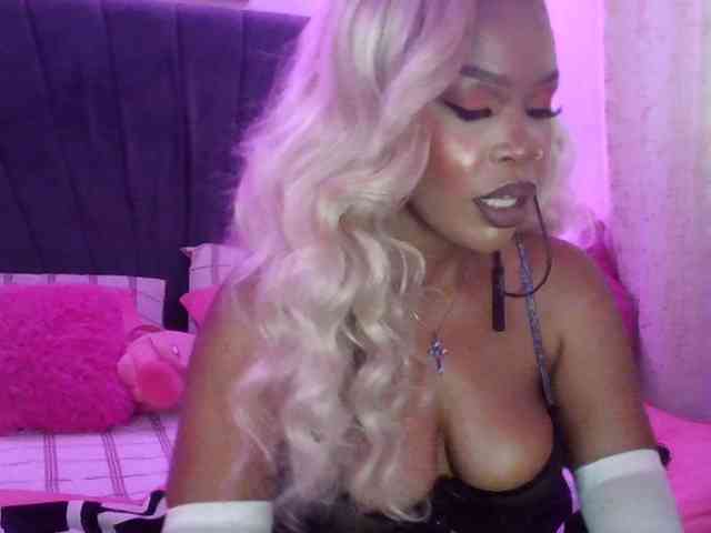 QueenB2 webcam
