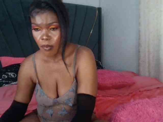 QueenB2 webcam