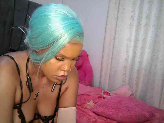 QueenB2 webcam