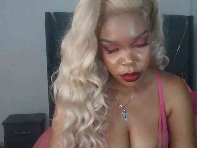 QueenB2 webcam