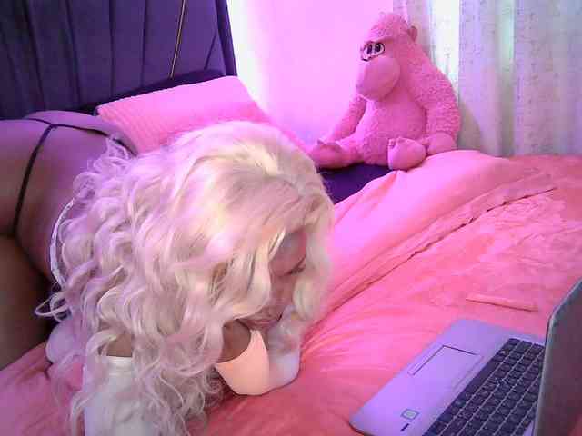QueenB2 webcam