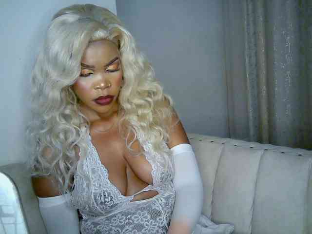 QueenB2 webcam