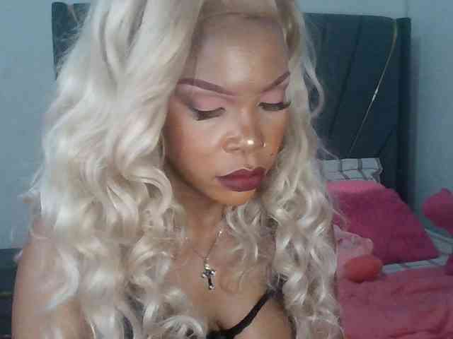 QueenB2 webcam