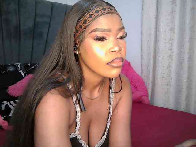 QueenB2