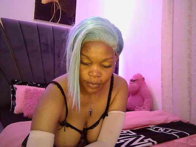 QueenB2 webcam