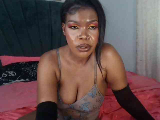 QueenB2 webcam