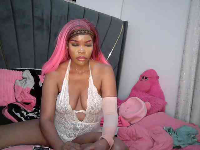 QueenB2