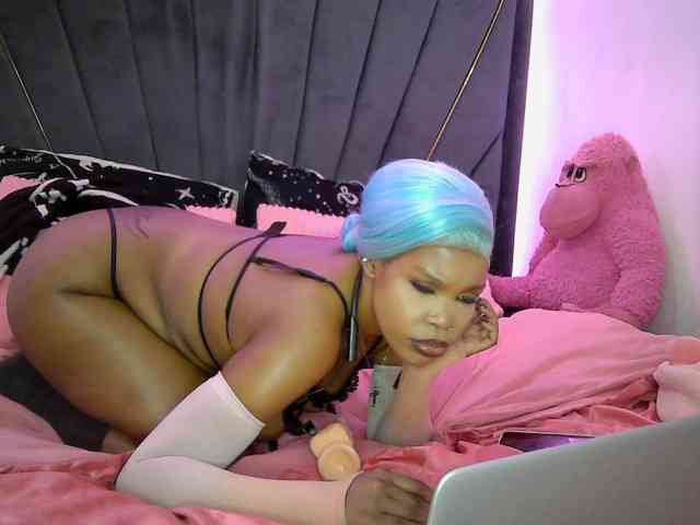 QueenB2 webcam