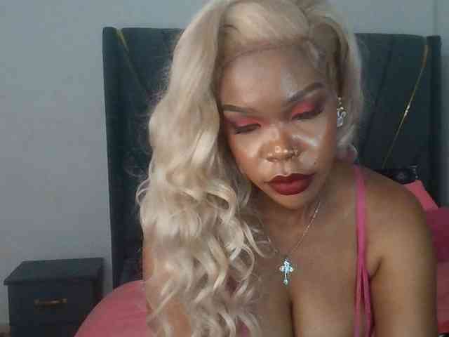 QueenB2 webcam
