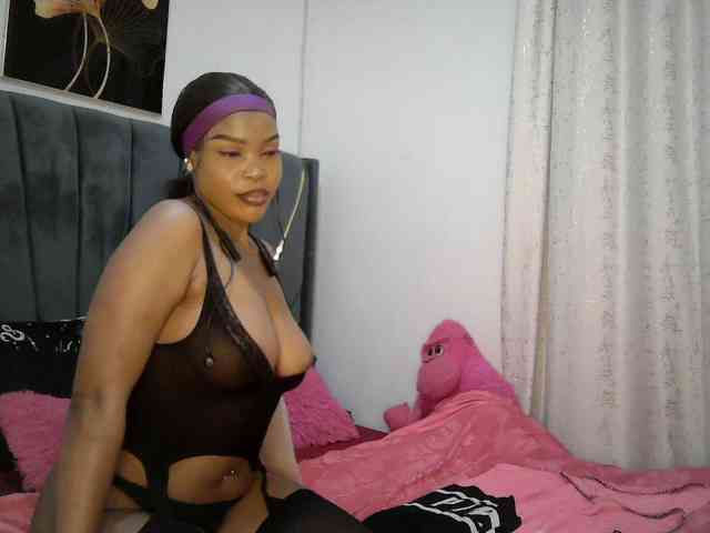 QueenB2