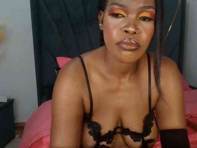 QueenB2 webcam