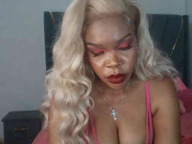 QueenB2 webcam