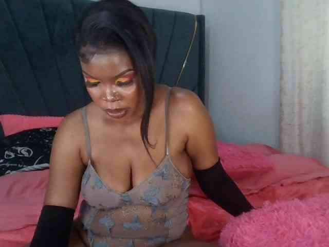 QueenB2 webcam