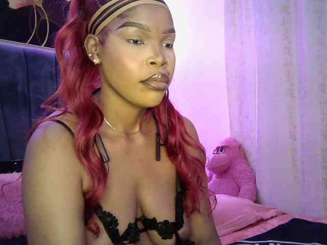 QueenB2