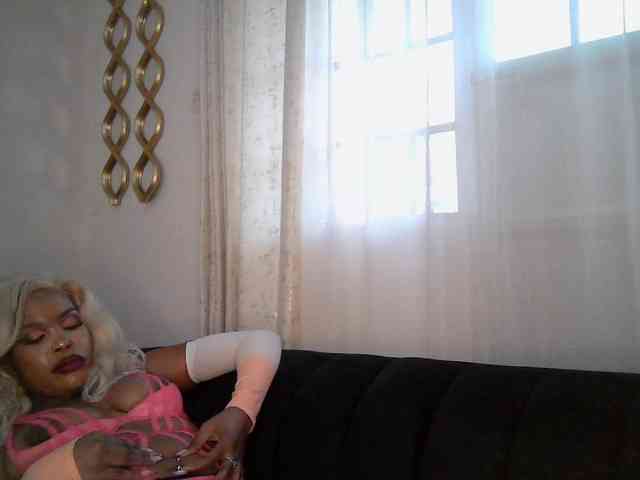 QueenB2 webcam