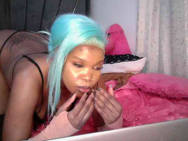 QueenB2 webcam