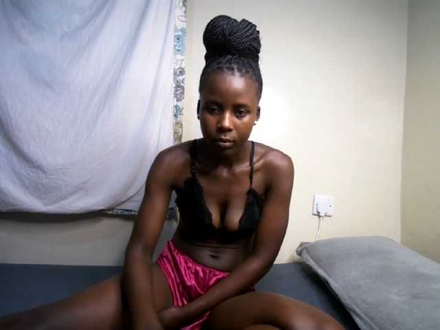 sexxy-girl live cam on BongaCams