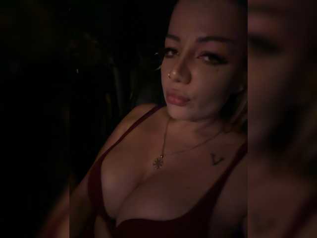 Sweet-wolf1 live cam on BongaCams