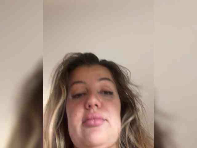 Sweet-wolf1 webcam