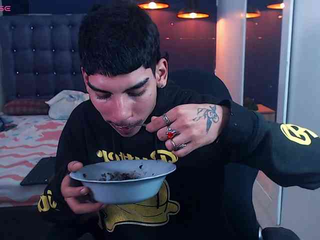 PervertBoyXX Sex Cam Show
