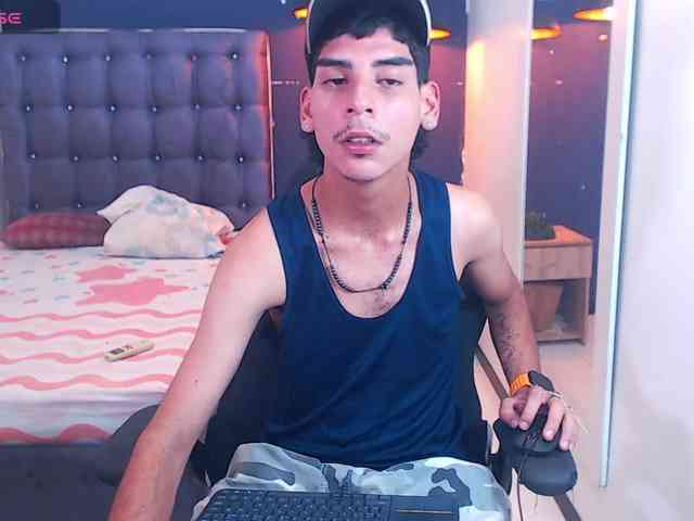 PervertBoyXX Sex Cam Show