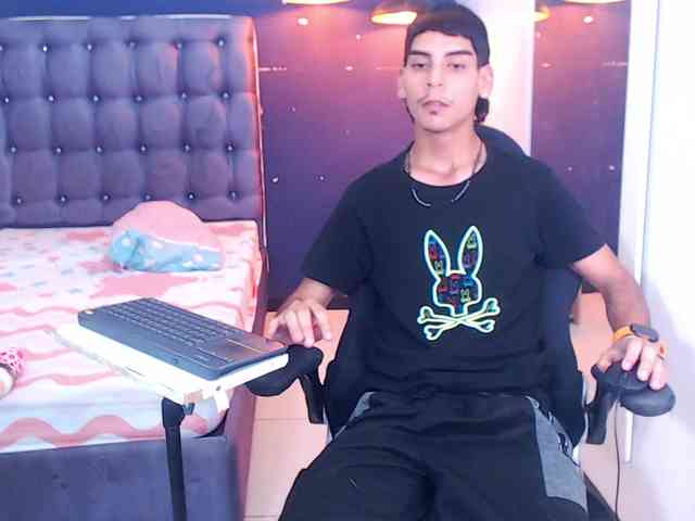 PervertBoyXX Sex Cam Show
