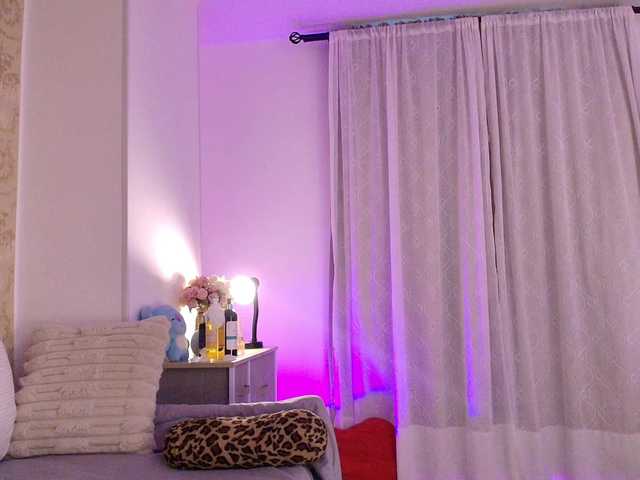 GinevraLee live cam on BongaCams