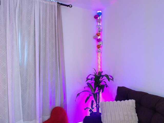 GinevraLee live cam on BongaCams