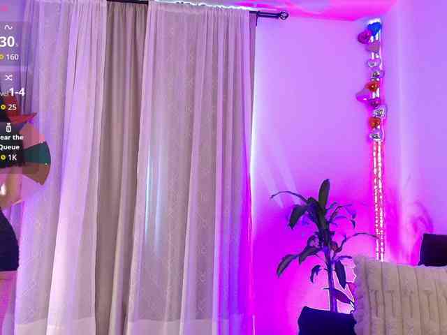 GinevraLee webcam
