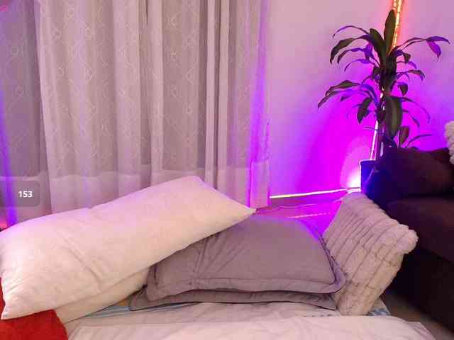 GinevraLee webcam
