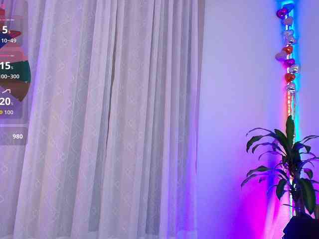 GinevraLee webcam