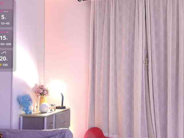 GinevraLee webcam