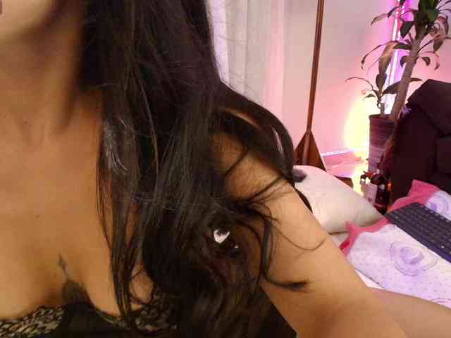 GinevraLee webcam