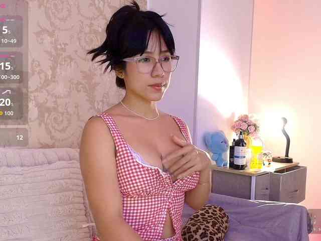 GinevraLee webcam