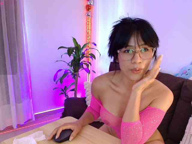 GinevraLee webcam