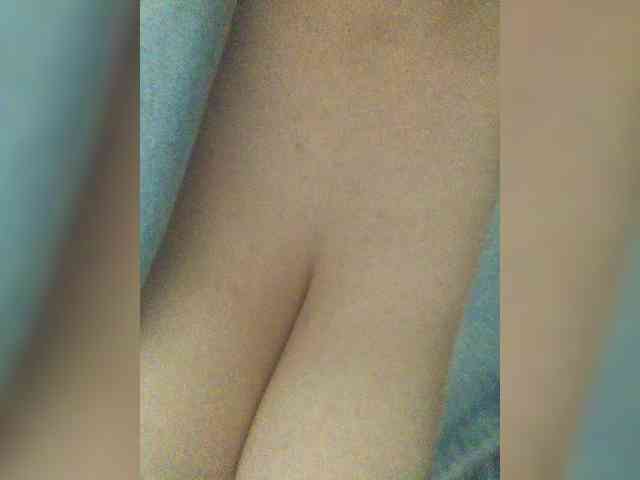 milana777-1-1 webcam
