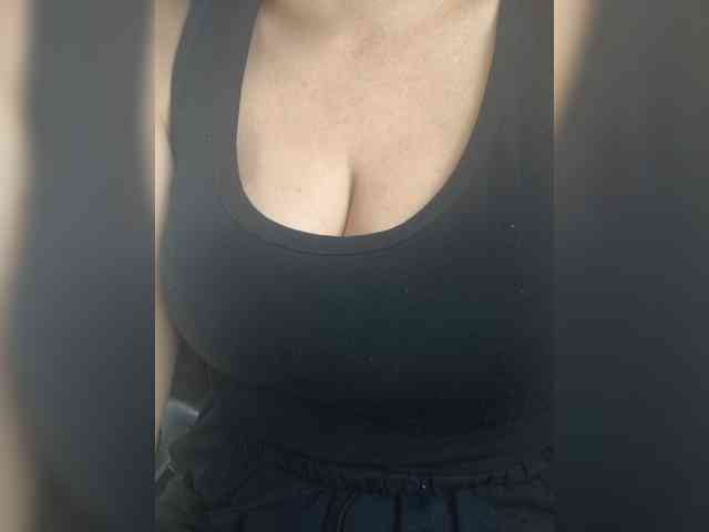 milana777-1-1 webcam