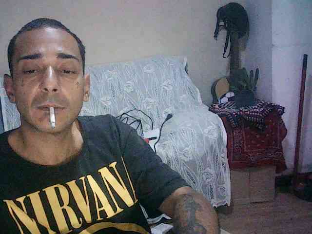 latinounder Live Webcam on BongaCams