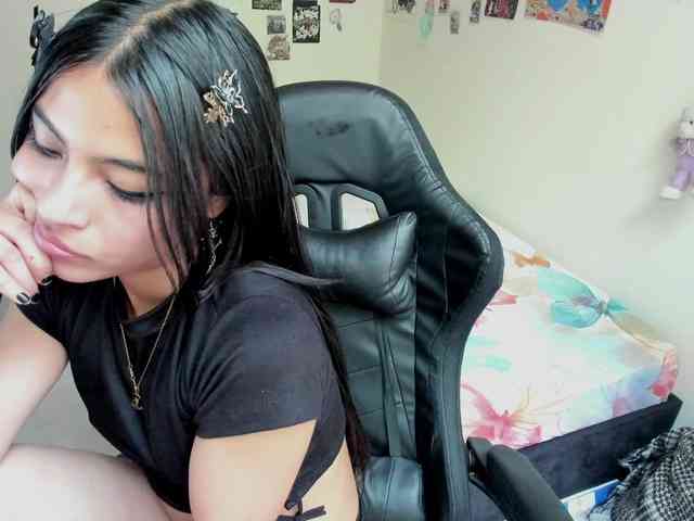 WishMollyxxx webcam