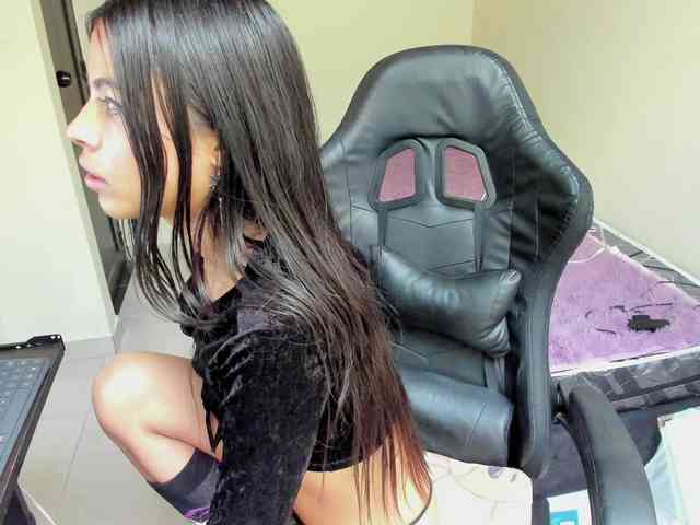 WishMollyxxx webcam