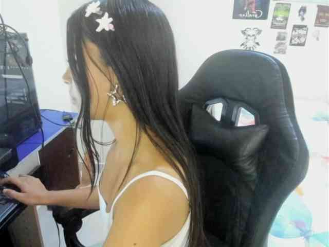WishMollyxxx webcam