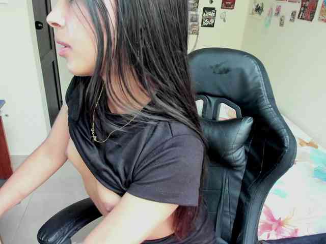 WishMollyxxx webcam
