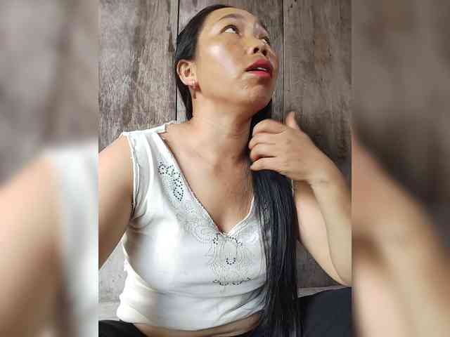Lina1234 webcam