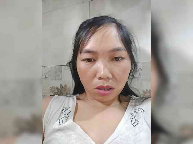 Lina1234 webcam
