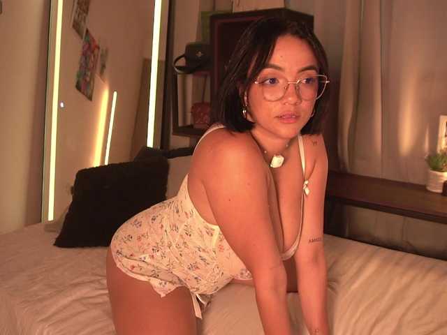 LittlefreckledLia, 25 y/o - Live Cam on BongaCams